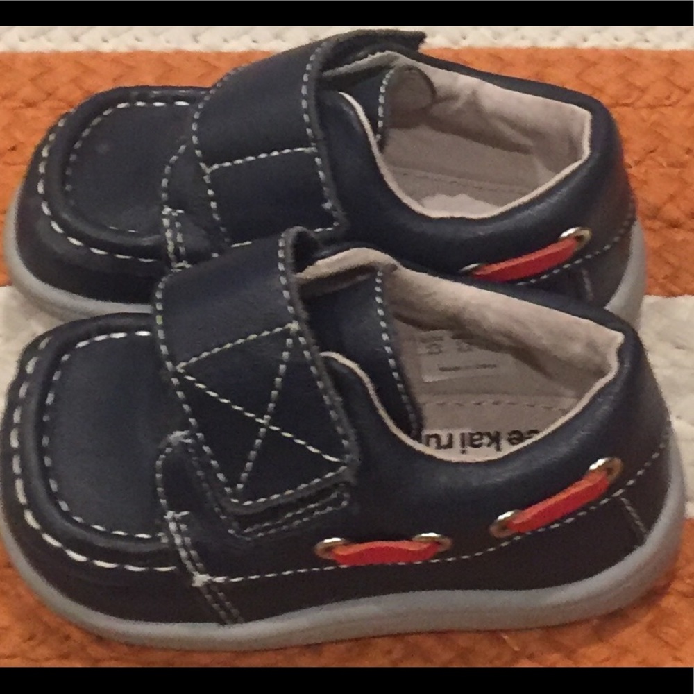 Baby size 5 boys shoes navy